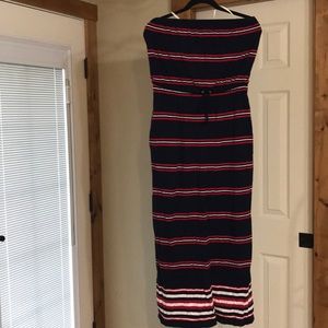 Tommy Hilfiger strapless maxi dress w pockets